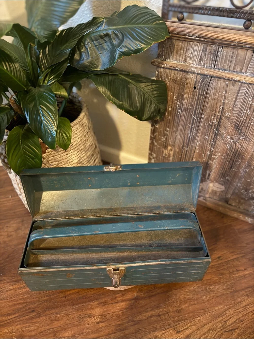 Vintage Metal Toolbox in Teal Blue With Tray
